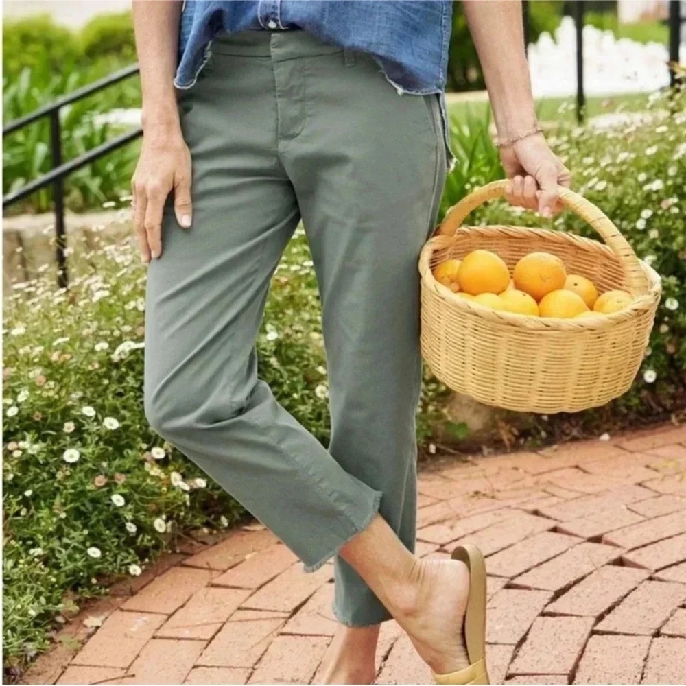 Frank & Eileen Olive Cropped Straight-Leg Pants